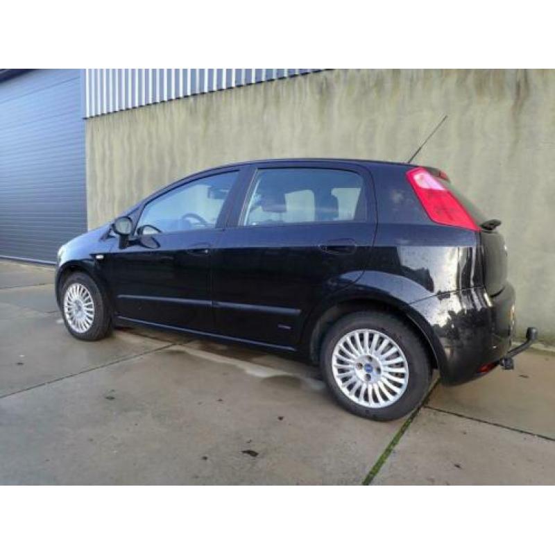 Fiat Grande Punto 1.4 Dynamic airco, 5-deurs