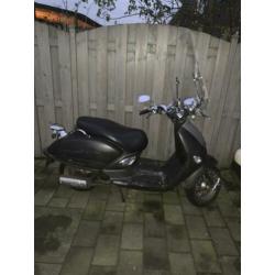 xinix faeder snor scooter