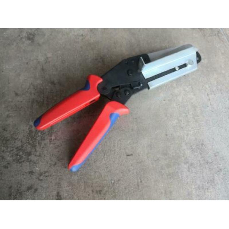 Knipex 95 02 21 plastic kabelgoot schaar / tang - zgan