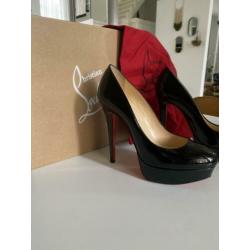 Christian Louboutins Bianca 140 patent calf maat 38