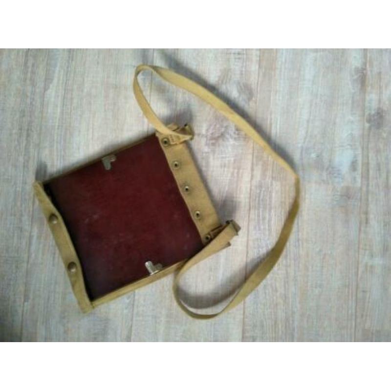 Canadese map case wo2