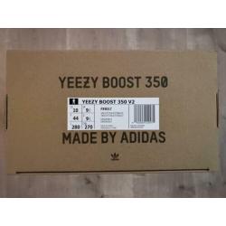 Yeezy boost tail light maat 44/us 10