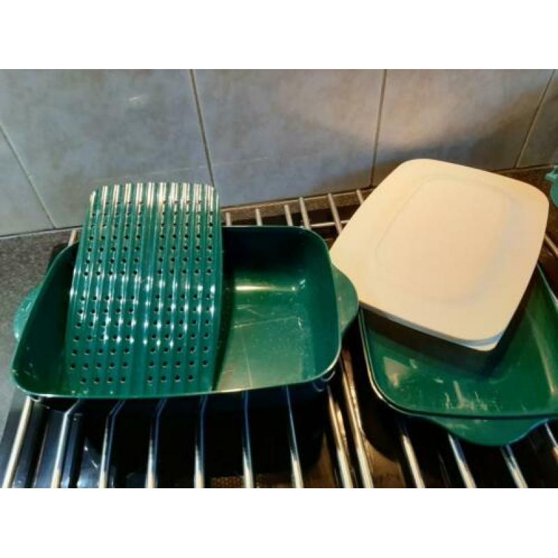 Tupperware magnetron stoomschaal