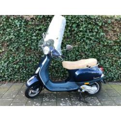 Vespa LX 50 snorscooter