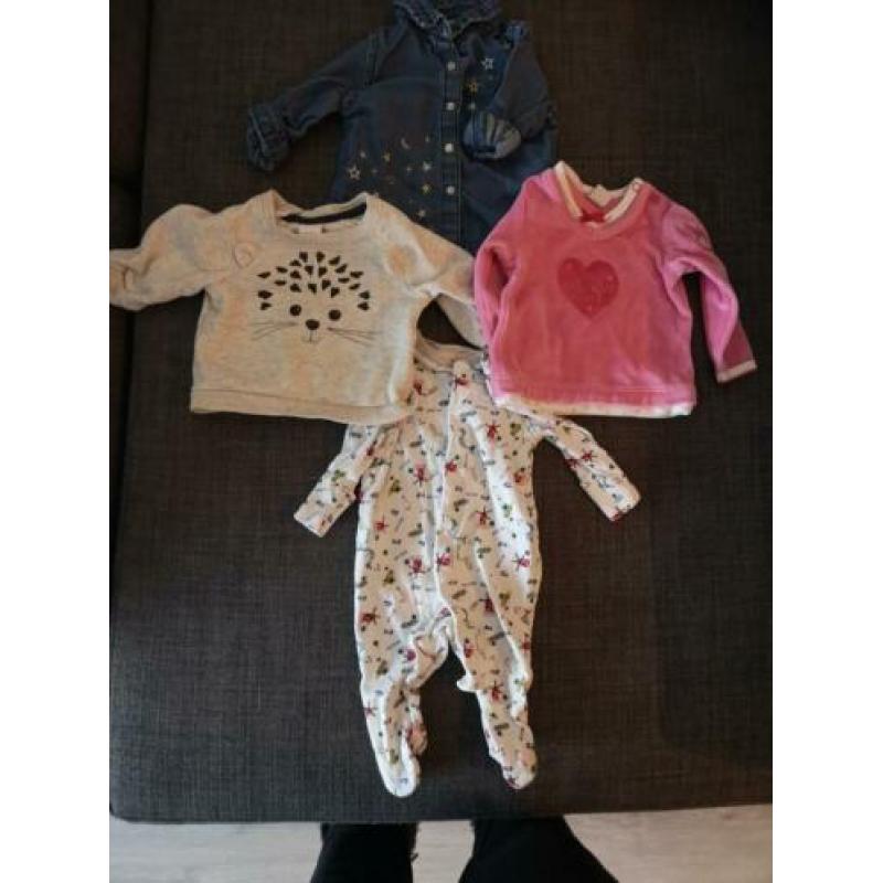 Babykleding maat 42, 44 en 50 meisje (jongen)