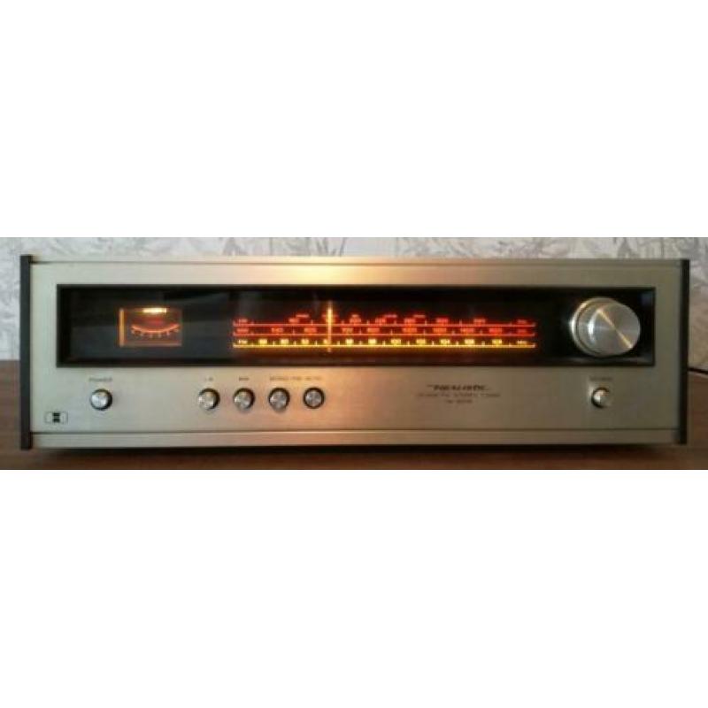 Realistic LW/MW/FM Stereo Tuner TM-800B