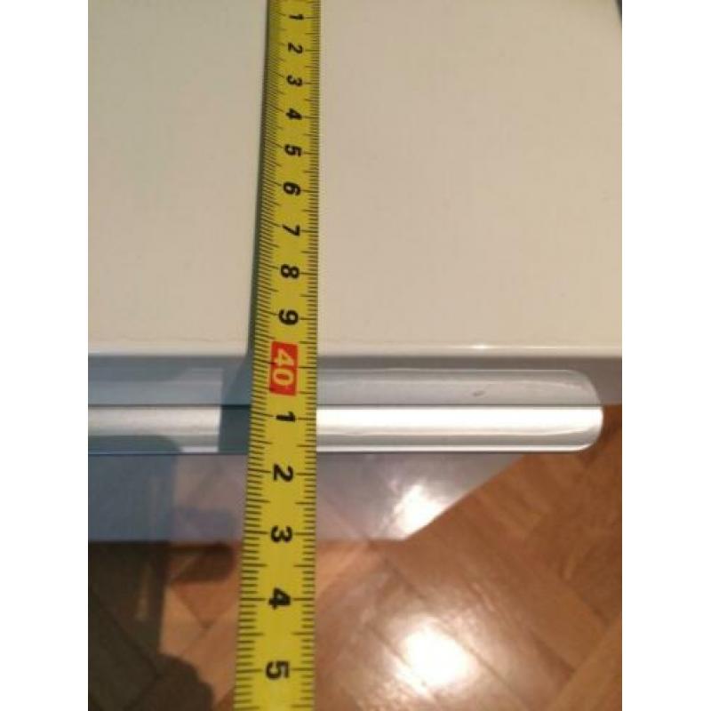 tv meubel hoogglans wit 180b x 40d x 49h (Besta)