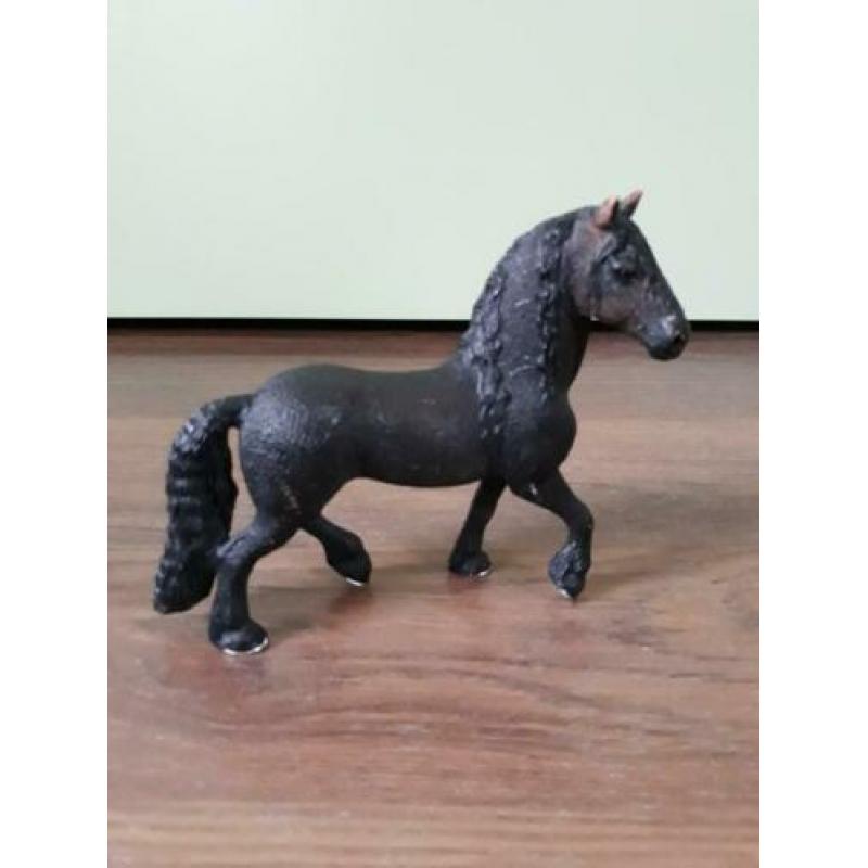 schleich hengst en veulen (friezen)