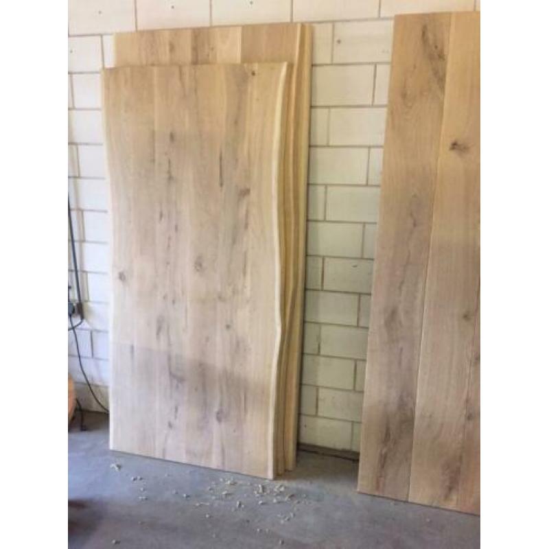 Vele nieuwe eiken, suar, teak, en mango eettafels! Veel keus