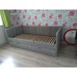 bedbank van steigerhout