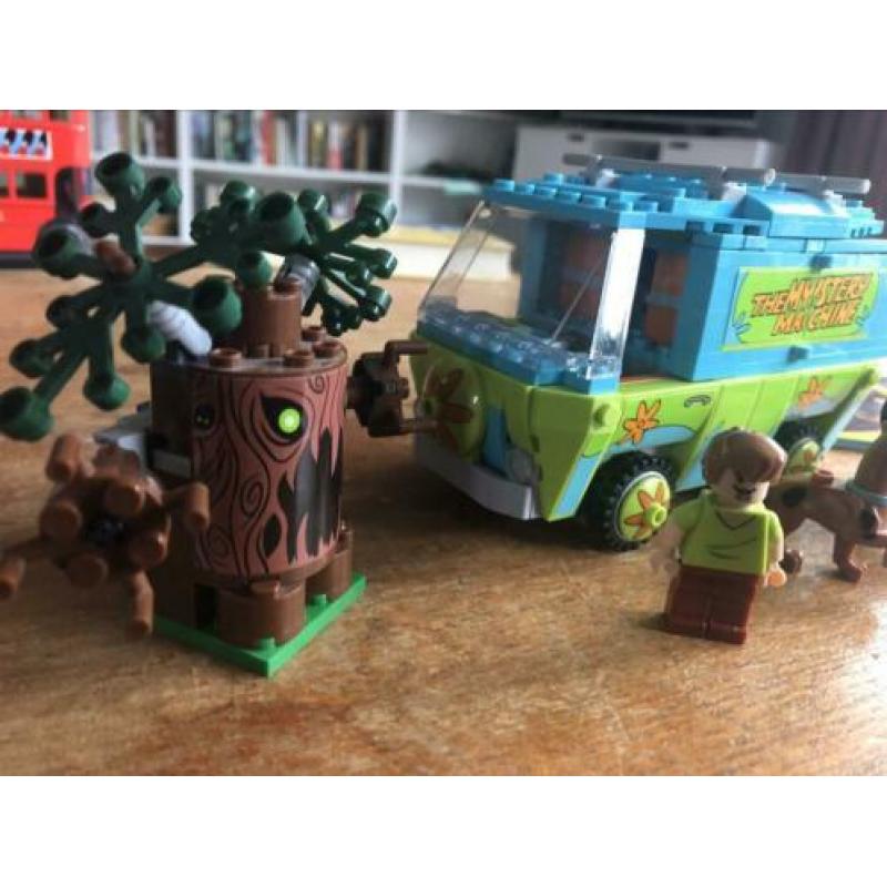 Scooby Doo Mystery Machine - geen echte LEGO!