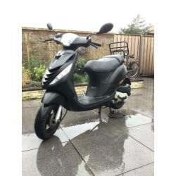 Piaggio Zip 25 km sp kappen