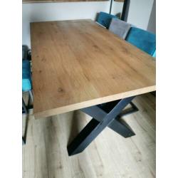 Licht eiken tafel