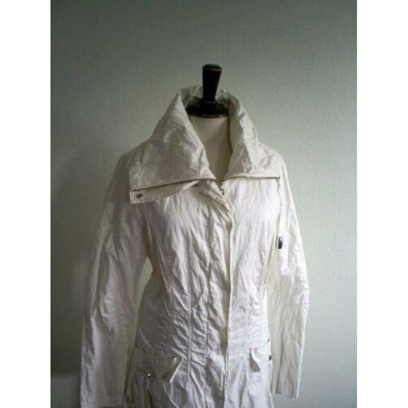 als nieuw! ecru kleurige zomerjas mt. 38 met veel details