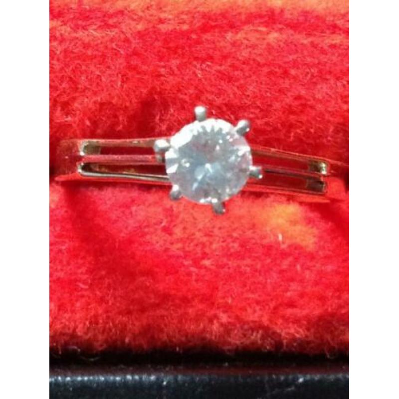 Gouden Ring + Briljant (40 Crt )+Gouden Ring(Briljant(10Crt)