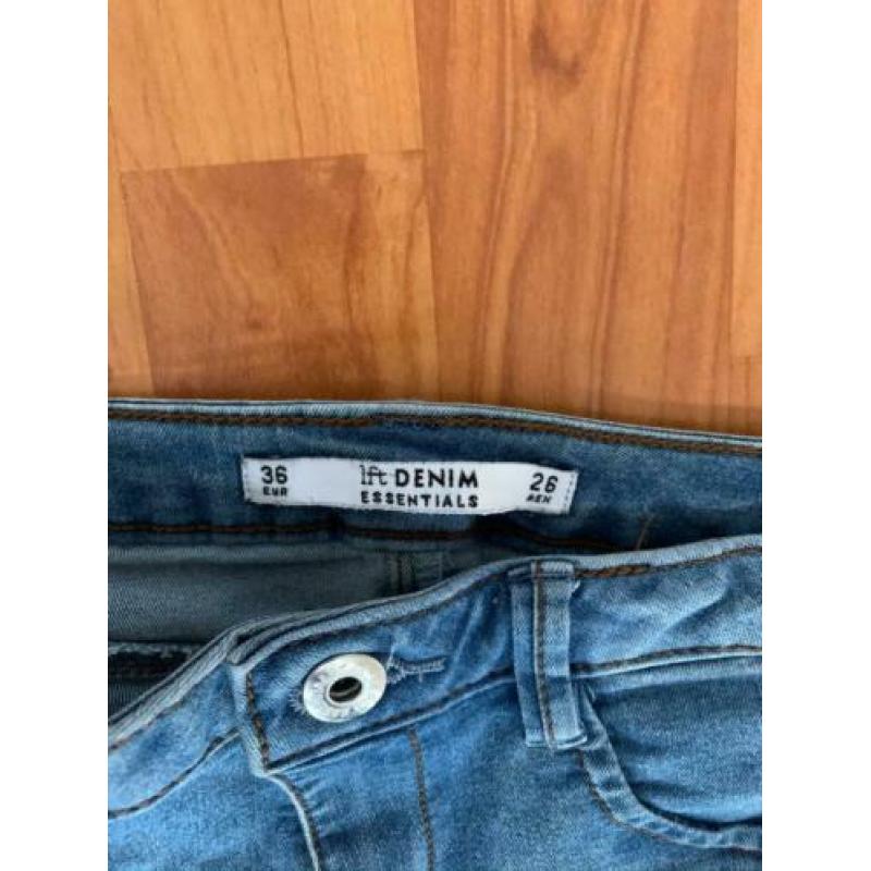 Lefties mt XS jeans