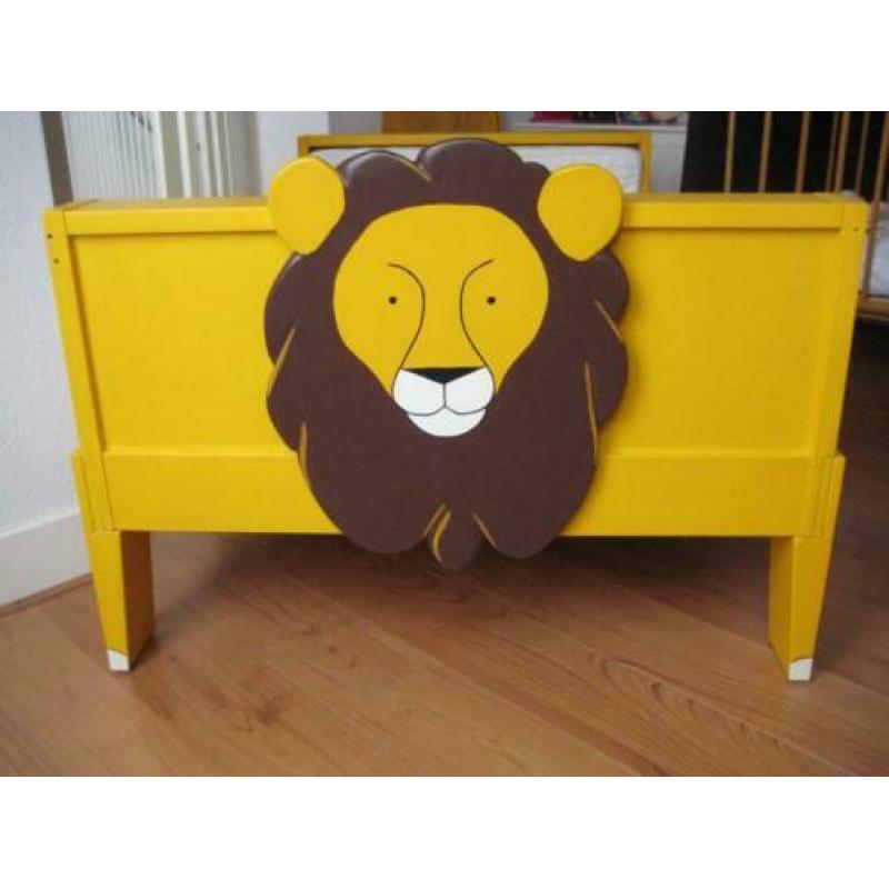 Meegroeibed Ikea, omgetoverd tot leeuw
