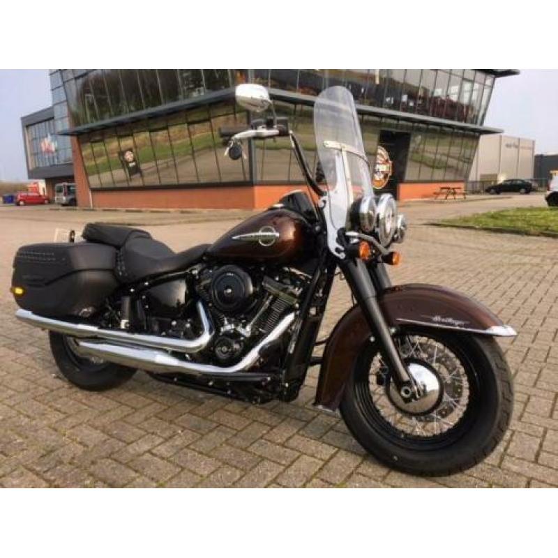 Harley-Davidson FLHC SOFTAIL HERITAGE FLSTC (bj 2019)