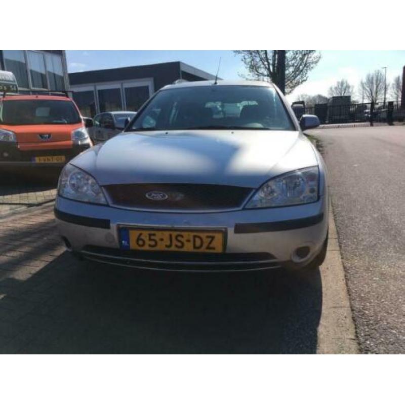 Ford Mondeo Wagon 1.8-16V Cool Edition Ford Mondeo Wagon 1.8