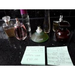 Verzameling met mooie parfums van chanel