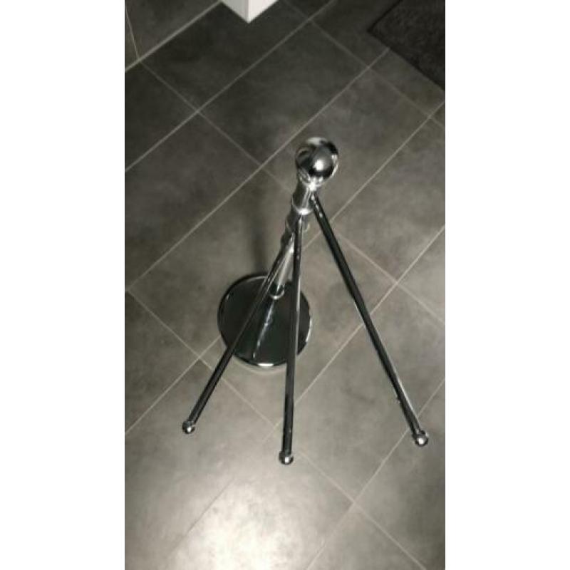 Handdoekenrek, metaal. 91cm.