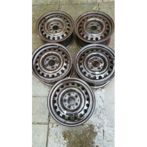 W124 stalen velgen, 8-gaats velg, Audi A4 A6 winterbanden
