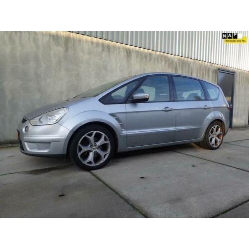 Ford S-Max 2.0-16V 7 persoons, trekhaak, LMV, airco