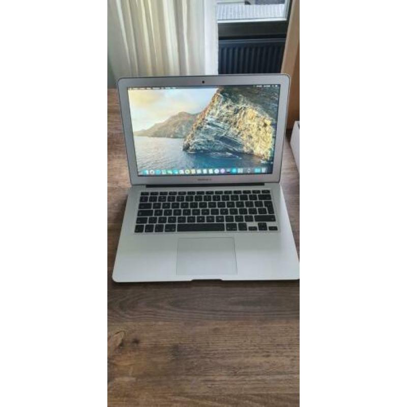 Macbook Air 2017 256 GB SSD