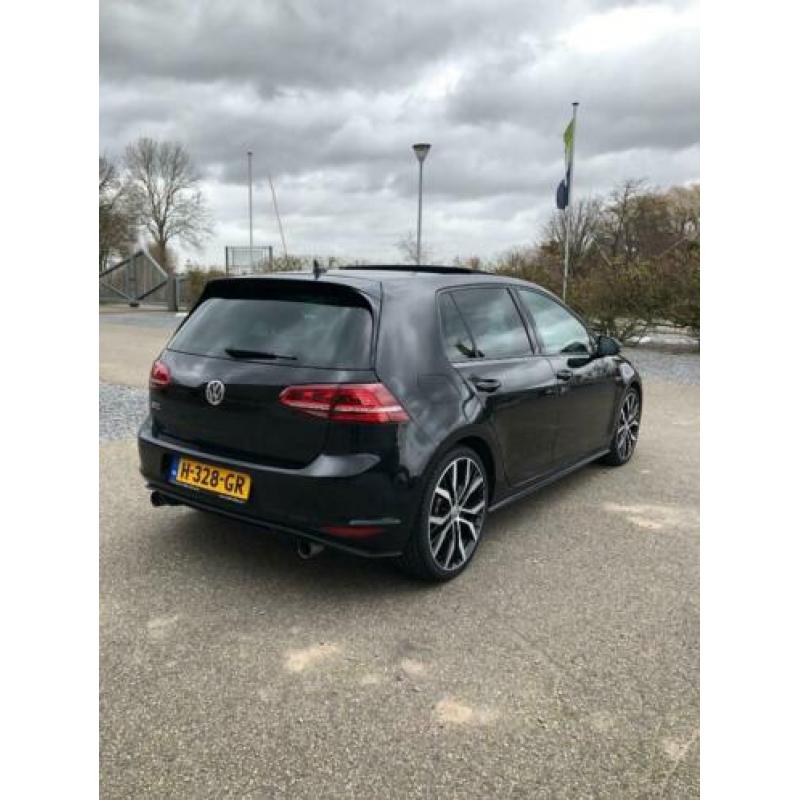 Volkswagen Golf 7 GTI PERFORMANCE Full Option