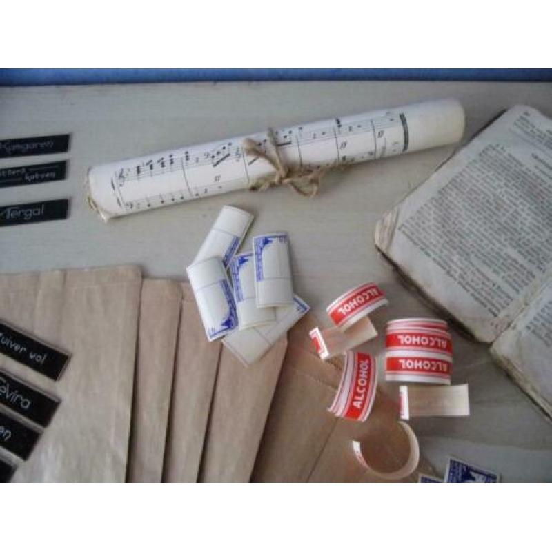 BROCANTE SET,,koopje ALLES VOOR 7,50euro,