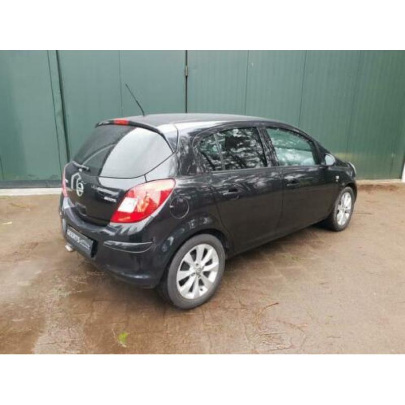 Opel Corsa 1.2 EcoFlex Selection ANNIVERSAY EDITION APK TOT