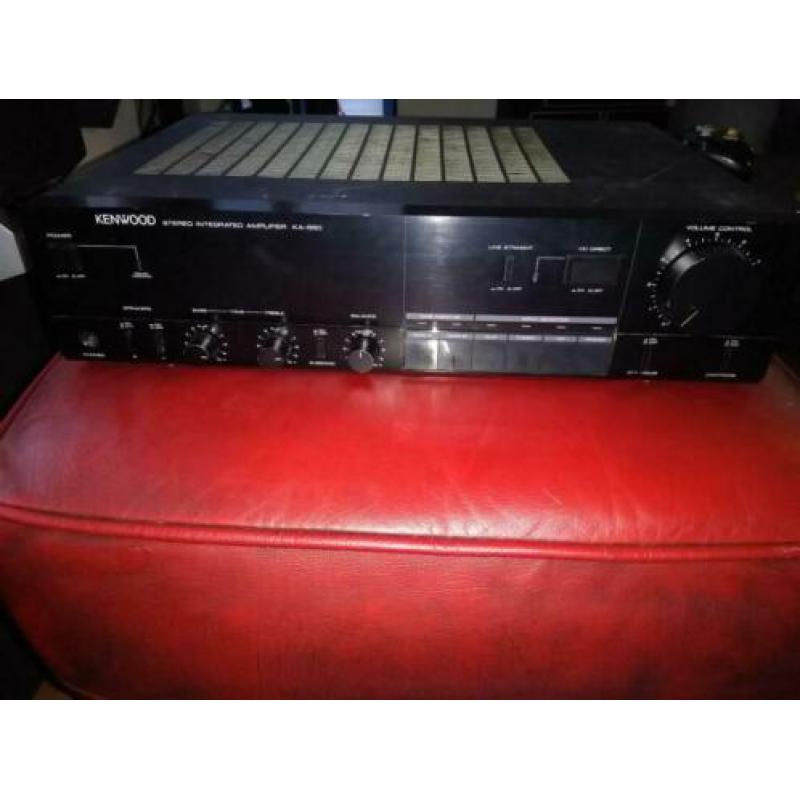 Pioneer 2x Sony 2x Kenwood 1x Onkyo 1x versterkers