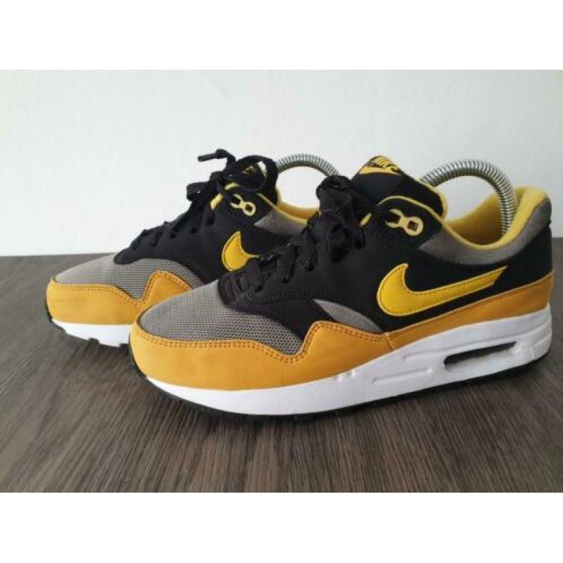 Nike Air Max 1 One 39 Geel