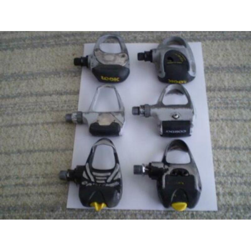 xxx 27-2 LOOK DELTA EN SPD PEDALEN VOOR MAAR 5 EURO