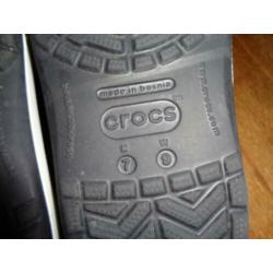 Crocs maat M7 W9 // ong. 38,5