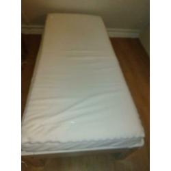 AUPING 1 PERSOONS BED THE LUXE 90x 200 CM