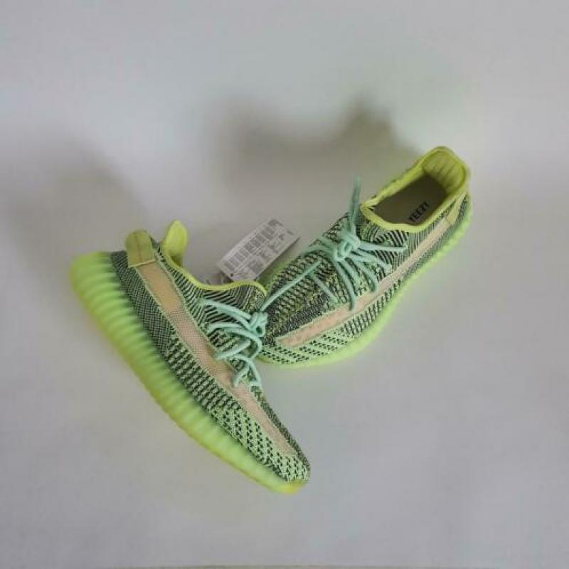 Adidas yeezy boost 350 v2 yeezreel