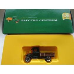 Modelauto 1:50