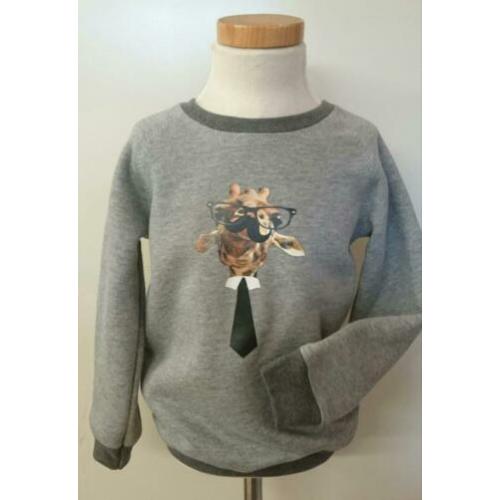 SALE SALE giraffe met stropdas SWEATER maat 110