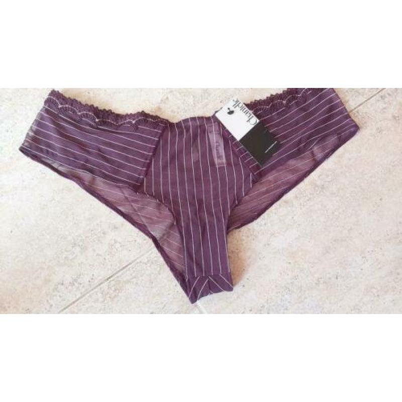 New Chantelle set 75B/pants 42