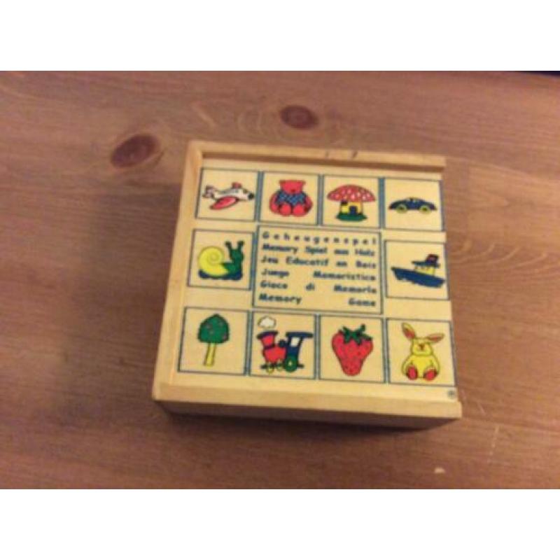 houten geheugenspel cijfers. gebruikt
