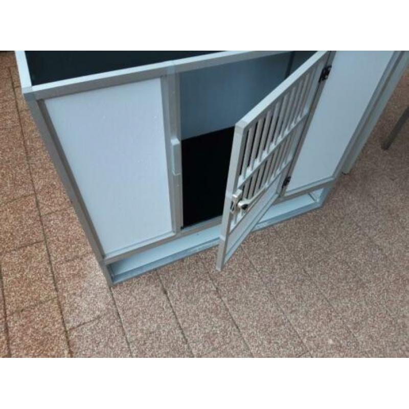 Bench / hok voor hond/kat