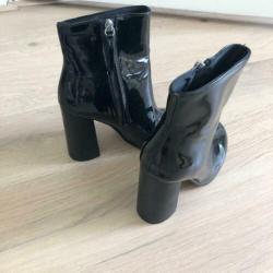 H&M - enkellaarsjes - zwartlak - maat 36