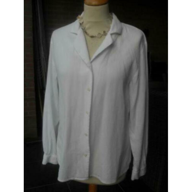 Sisley maat 44