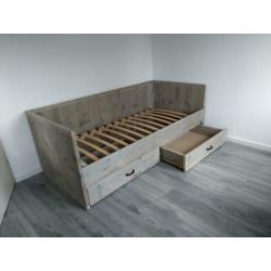 bedbank van steigerhout