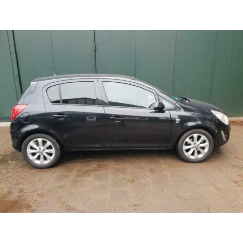 Opel Corsa 1.2 EcoFlex Selection ANNIVERSAY EDITION APK TOT