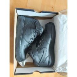Nike air force black mid maat 41