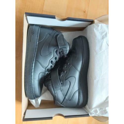 Nike air force black mid maat 41
