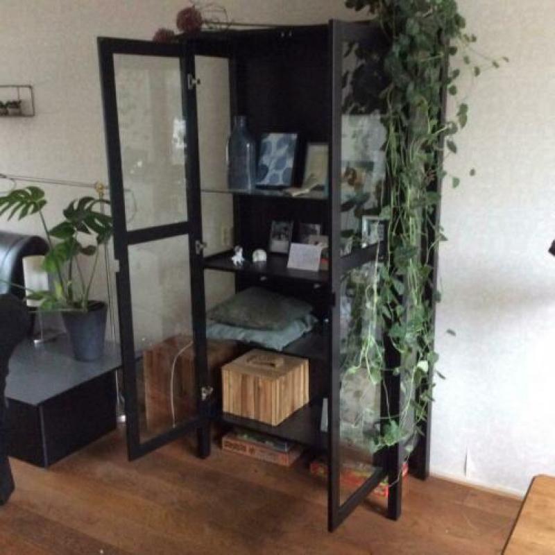 Vitrinekast, glas/hout kleur zwart