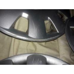 15 inch wieldoppen Volkswagen.